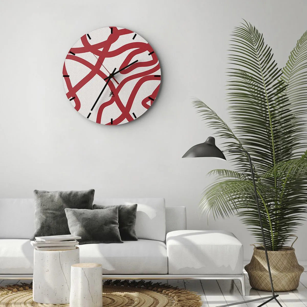 Horloge murale - Pendule murale - Lignes rouges abstraites s'enroulant sur un fond blanc dans un arrangement dynamique. - 30x30cm - Rouge sur blanc - Décoration murale moderne pour le salon, la cuisine et la chambre ARTTOR