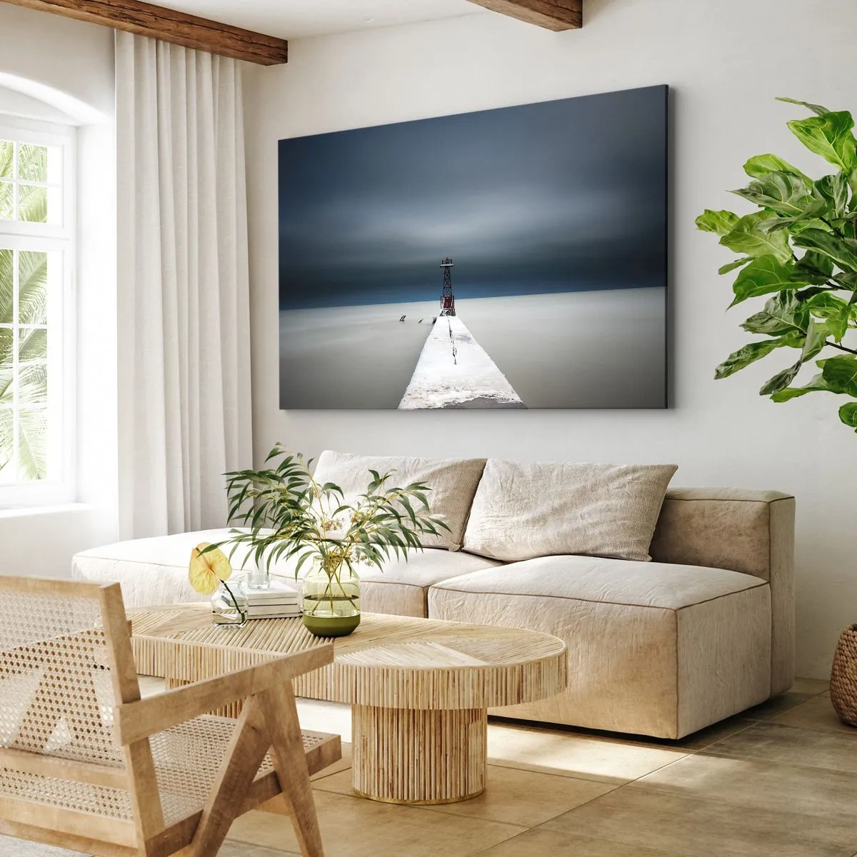 Impression sur toile - Image sur toile - Un phare au bout d'une jetée en béton dans un paysage austère - 70x50cm - À la rencontre de l'immensité - Décoration murale moderne pour le salon et la chambre ARTTOR