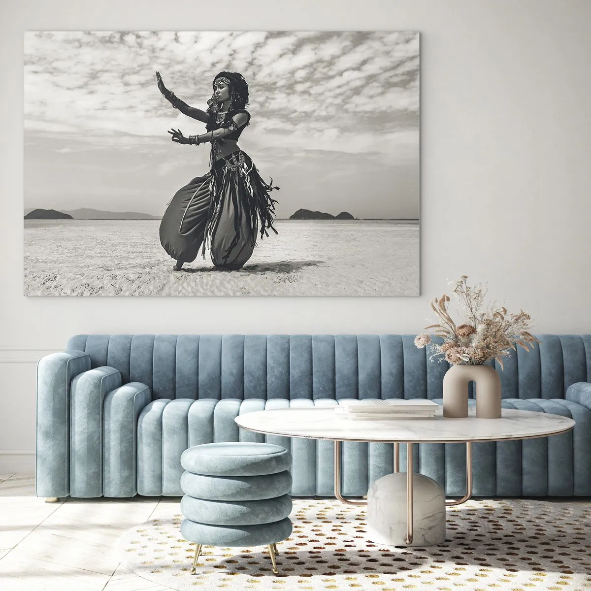 Impression sur verre - Image sur verre - Photographie en noir et blanc d'une danseuse dans le désert - 70x50cm - Danse des îles du sud - Décoration murale moderne pour le salon et la chambre ARTTOR