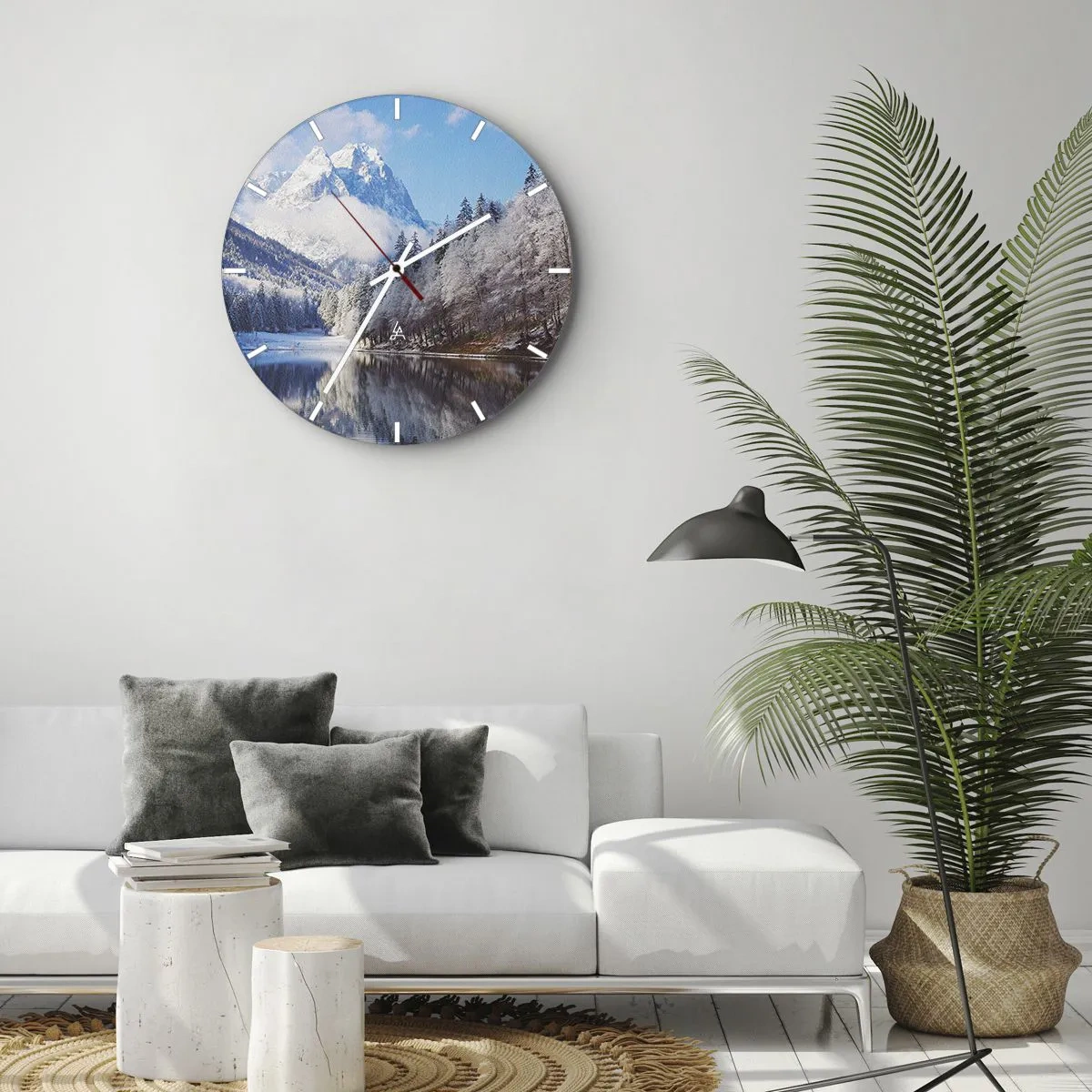 Horloge murale - Pendule murale - Les montagnes d'hiver se reflètent dans un lac calme - 30x30cm - Protecteur de la neige - Décoration murale moderne pour le salon, la cuisine et la chambre ARTTOR