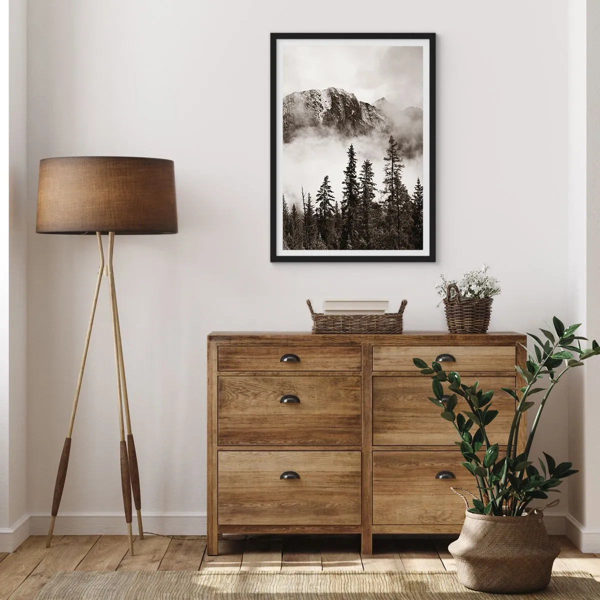 Affiche dans un cadre noir - Poster - Paysage de montagne avec des arbres et du brouillard - 50x70cm - Seigneur de granite - Décoration murale moderne pour le salon et la chambre ARTTOR