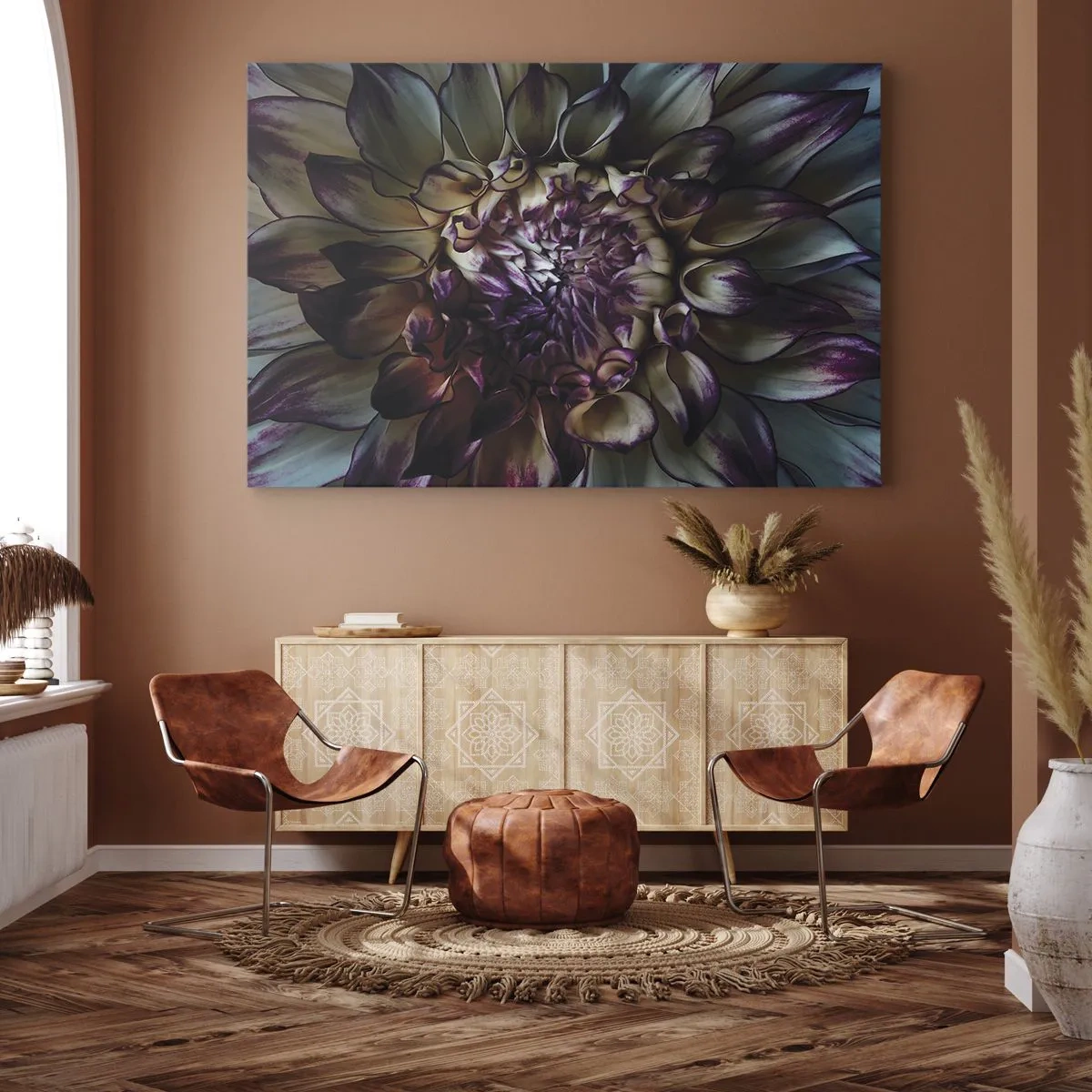Impression sur toile - Image sur toile - Gros plan d'une fleur de dahlia dans des tons sombres - 70x50cm - L'apogée de la jeunesse - Décoration murale moderne pour le salon et la chambre ARTTOR