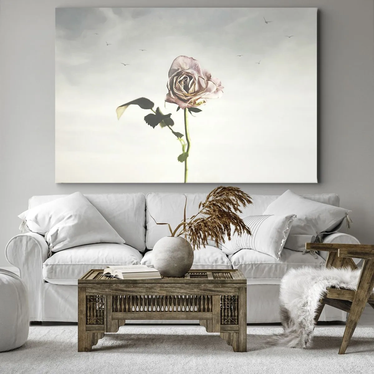 Impression sur toile - Image sur toile - Une rose délicate contre un ciel lumineux avec des oiseaux en vol - 70x50cm - Bonjour de printemps - Décoration murale moderne pour le salon et la chambre ARTTOR