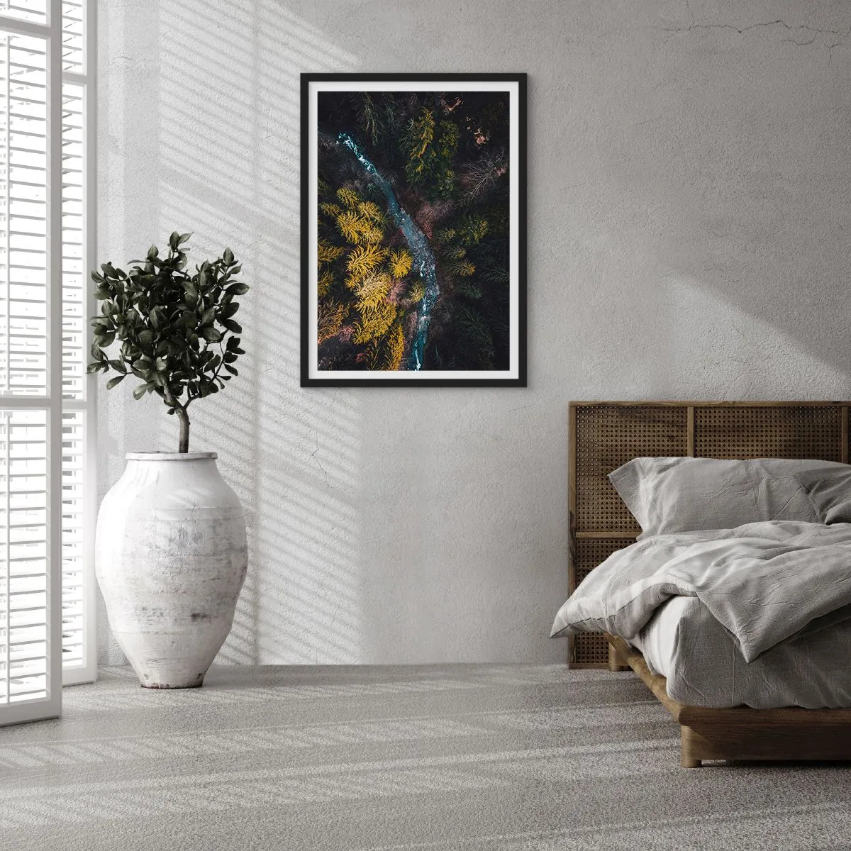 Affiche dans un cadre noir - Poster - Vue aérienne d'un ruisseau forestier - 50x70cm - De plus en plus vite - Décoration murale moderne pour le salon et la chambre ARTTOR
