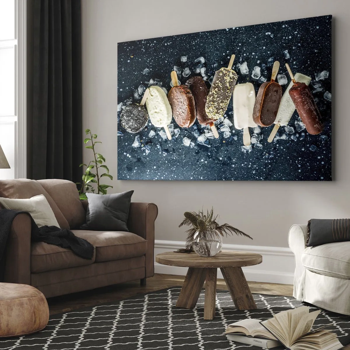 Impression sur toile - Image sur toile - Des glaces colorées disposées sur de la glace avec un fond sombre - 70x50cm - Le goût de l'été chaud - Décoration murale moderne pour le salon et la chambre ARTTOR