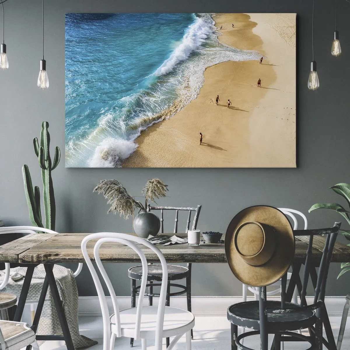 Impression sur toile - Image sur toile - Une plage avec de l'eau turquoise et des gens qui se promènent - 70x50cm - Et ensuite le soleil, la plage… - Décoration murale moderne pour le salon et la chambre ARTTOR