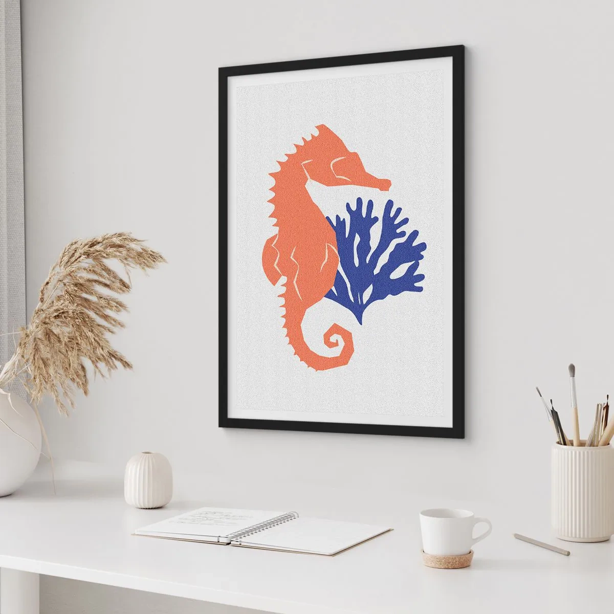 Affiche dans un cadre noir - Poster - Graphique minimaliste d'hippocampe et de corail - 50x70cm - Dans une prairie sous-marine - Décoration murale moderne pour le salon et la chambre ARTTOR