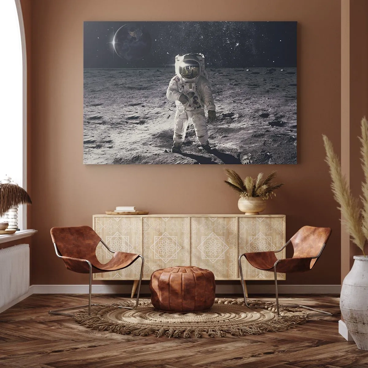 Impression sur toile - Image sur toile - Astronaute à la surface de la Lune avec la Terre en arrière-plan - 70x50cm - Salutations de la lune - Décoration murale moderne pour le salon et la chambre ARTTOR