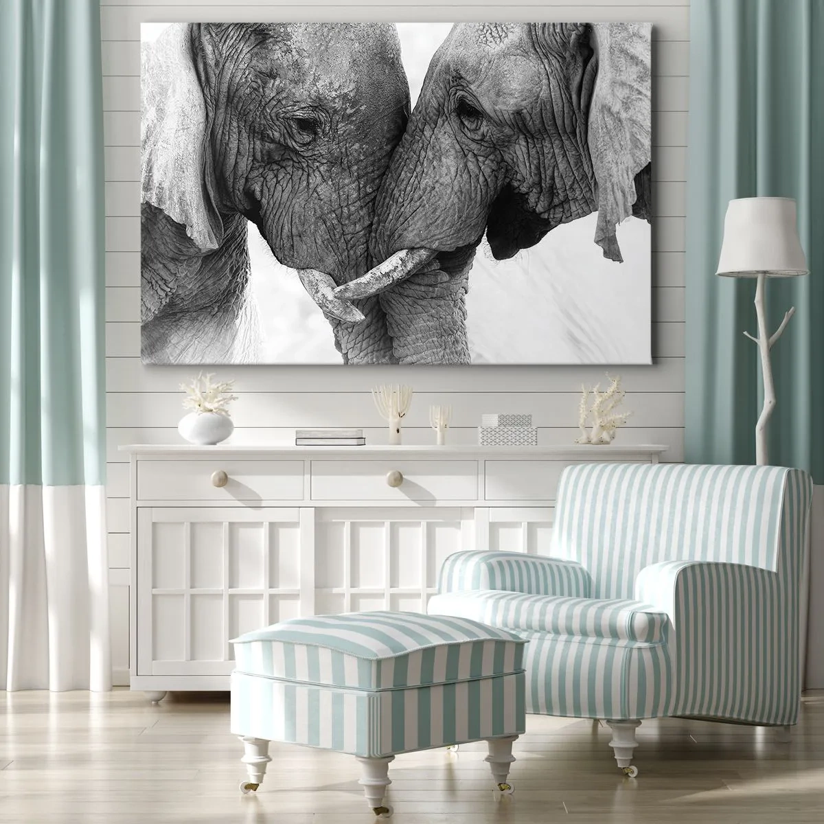 Impression sur toile - Image sur toile - Deux éléphants dans un geste tendre sur un fond monochrome - 70x50cm - Confession sincère - Décoration murale moderne pour le salon et la chambre ARTTOR