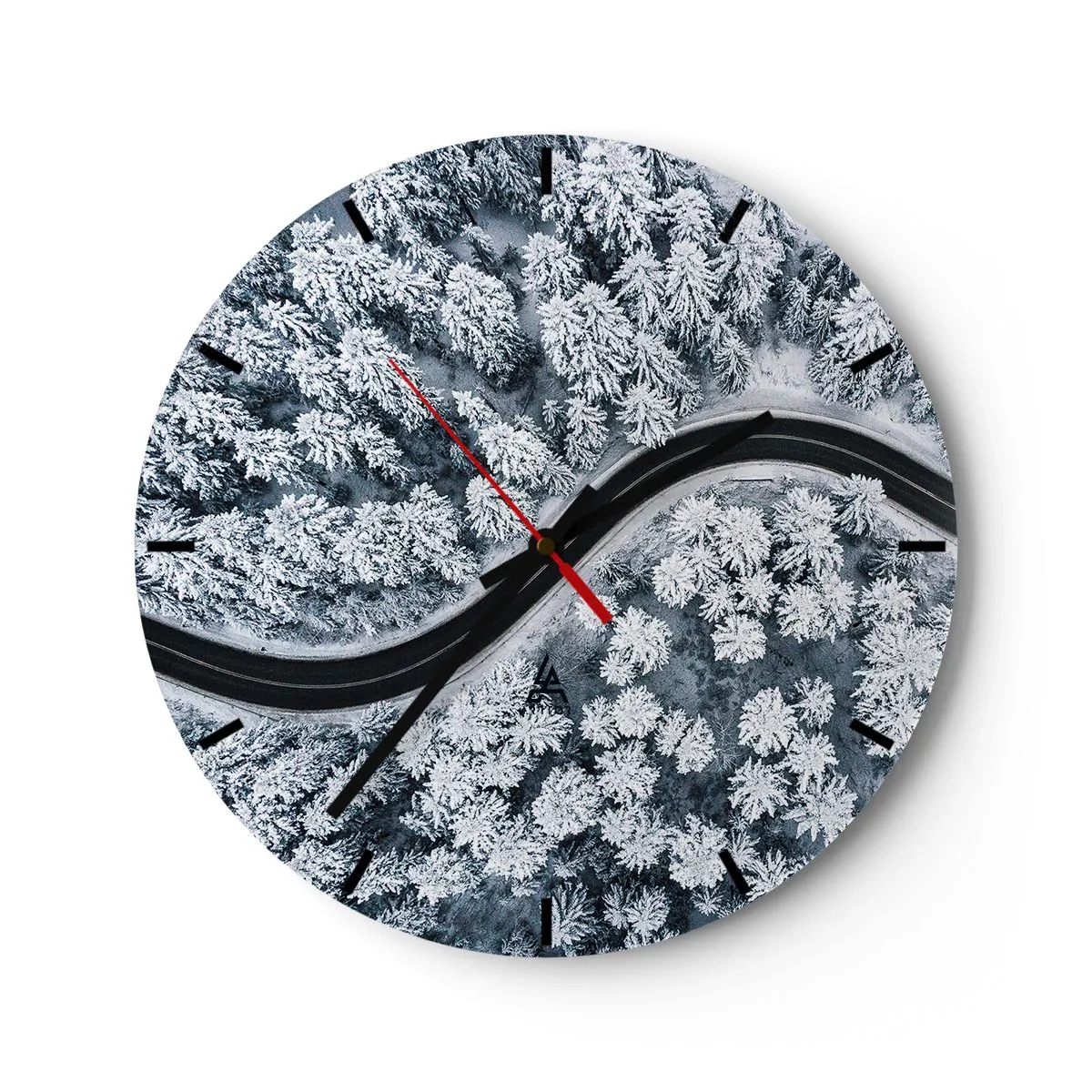 Horloge murale - Pendule murale - Vue aérienne d'une route serpentant à travers une forêt hivernale enneigée - 30x30cm - À travers une forêt d'hiver - Décoration murale moderne pour le salon, la cuisine et la chambre ARTTOR