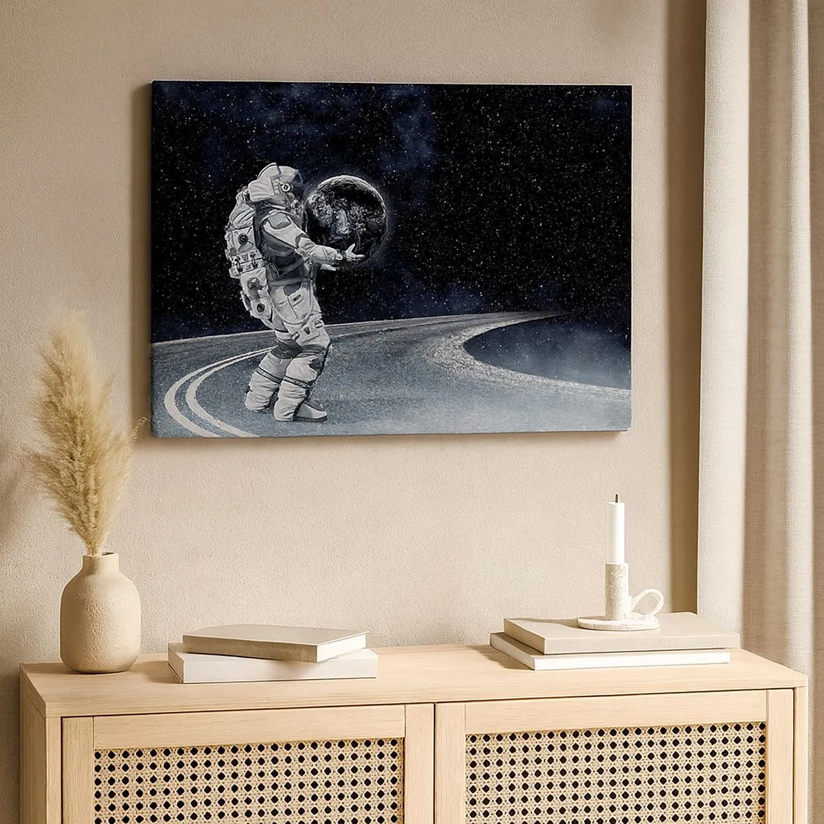 Impression sur toile - Image sur toile - Astronaute avec la Terre contre le ciel étoilé - 70x50cm - Sur la Voie Lactée - Décoration murale moderne pour le salon et la chambre ARTTOR