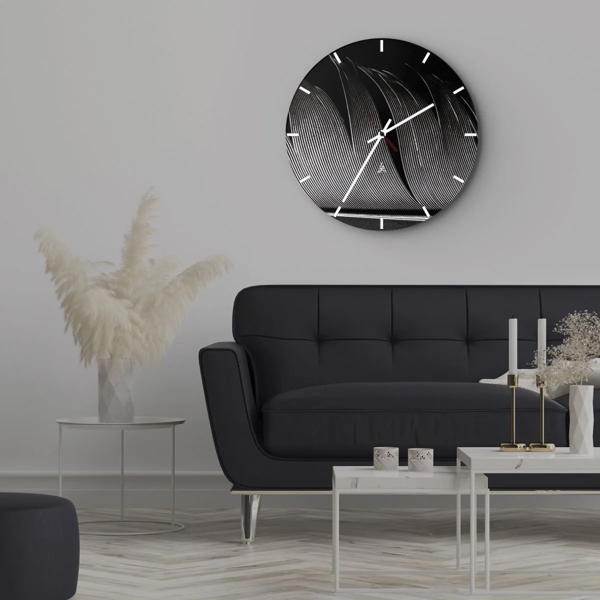 Horloge murale - Pendule murale - Gros plan d'une plume en noir et blanc contrasté - 30x30cm - La plume – un design magnifique - Décoration murale moderne pour le salon, la cuisine et la chambre ARTTOR