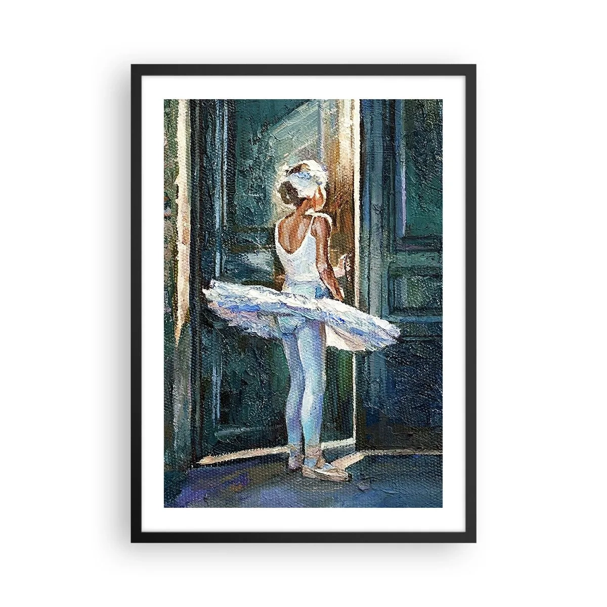 Affiche dans un cadre noir - Poster - Ballerine à la lumière d'une porte dans un style impressionniste - 50x70cm - Avant le show - Décoration murale moderne pour le salon et la chambre ARTTOR